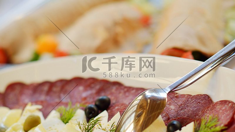 米面定制与成品：揭秘背后的差异与选择**
